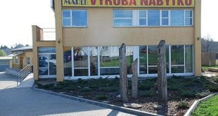 Nábytek na míru si můžete objednat do domácnosti, nebo například hotelové restaurace, či kavárny