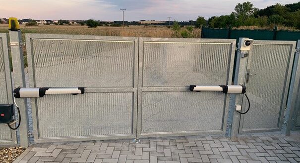 Jak vyřešit oplocení kolem svého domu?